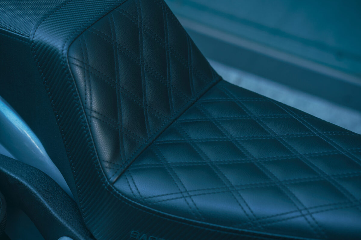 「同梱不可」BP x Saddlemen Custom Step Up Seat 96-03Dyna - 画像 (10)