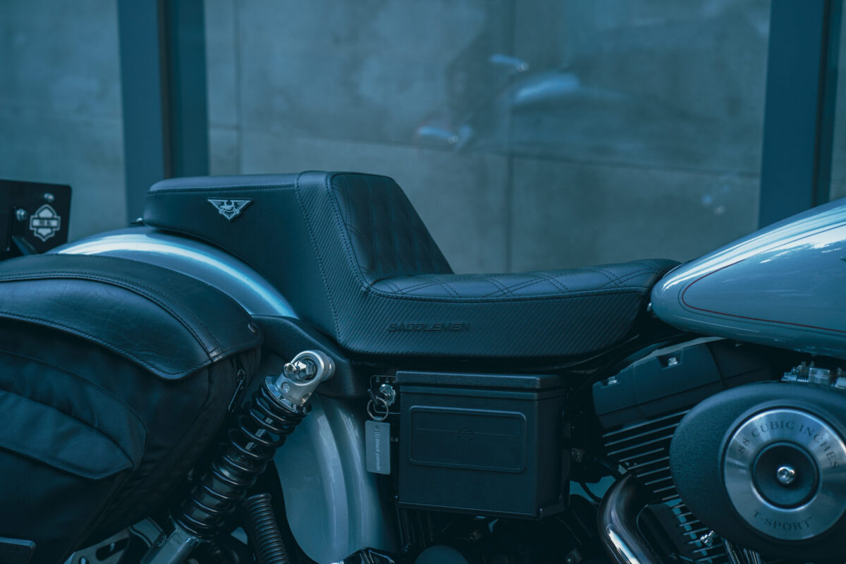 「同梱不可」BP x Saddlemen Custom Step Up Seat 96-03Dyna - 画像 (9)