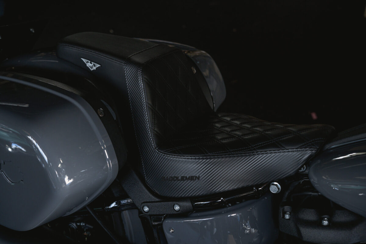 「同梱不可」BP x Saddlemen Custom Step Up Seat 18-23 FXLR,FXLRS,FXLRST,FLSB - 画像 (9)