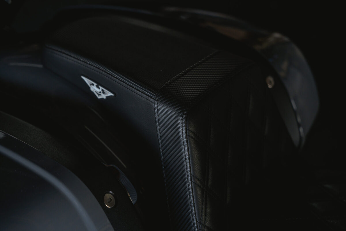 「同梱不可」BP x Saddlemen Custom Step Up Seat 18-23 FXLR,FXLRS,FXLRST,FLSB - 画像 (8)